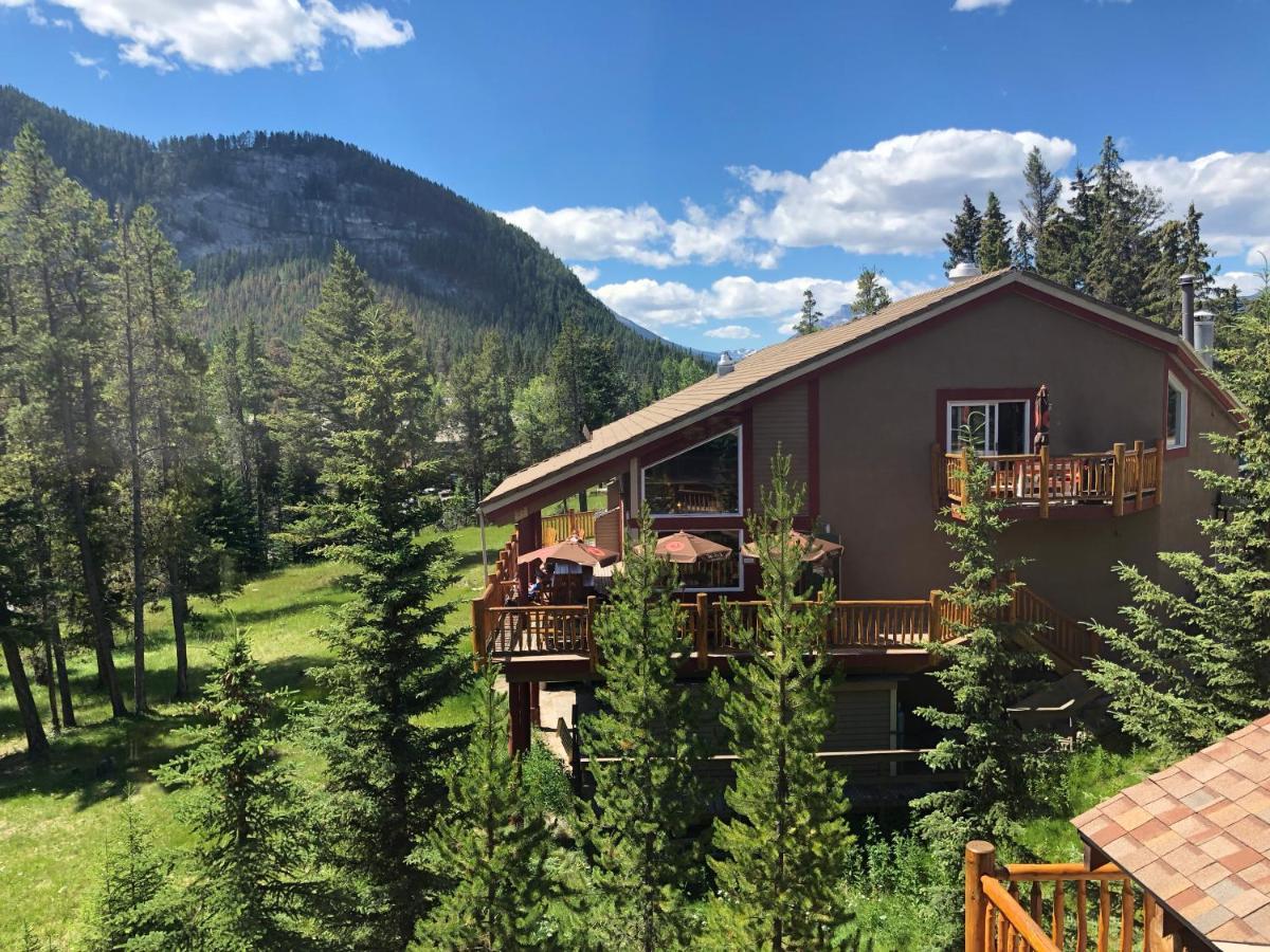 Hi-banff Alpine Centre Hostel