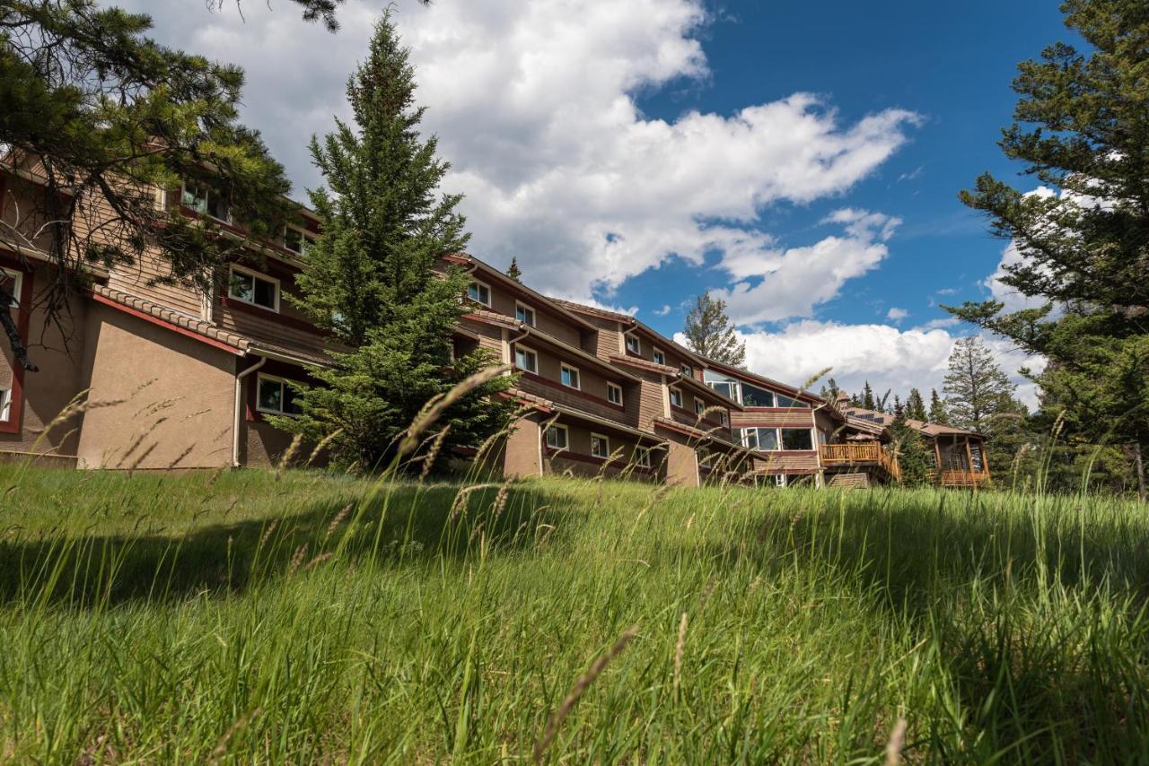 Hi-banff Alpine Centre Hostel Banff